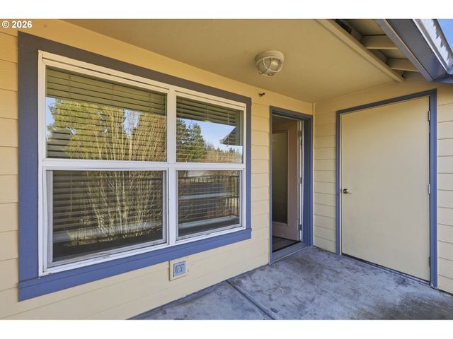 273 Se 162ND Ave, Portland, OR 97233