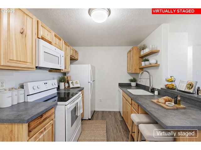 273 Se 162ND Ave, Portland, OR 97233