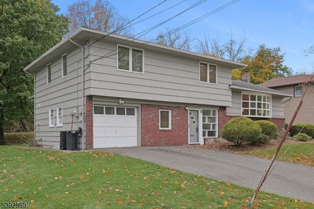 7 Wessman Dr, West Orange Twp., NJ 07052