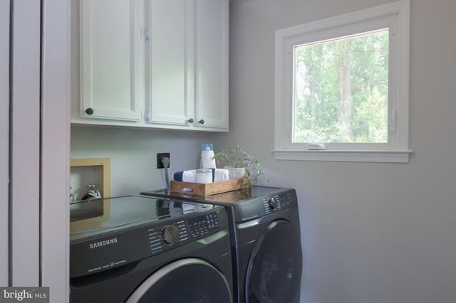 701 RIDGE DR, Mclean, VA 22101