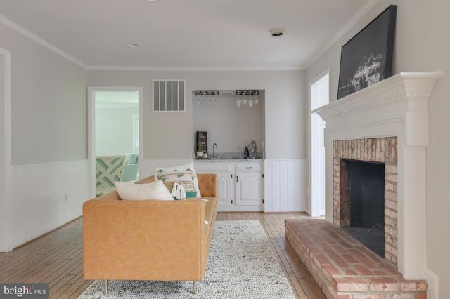 701 RIDGE DR, Mclean, VA 22101