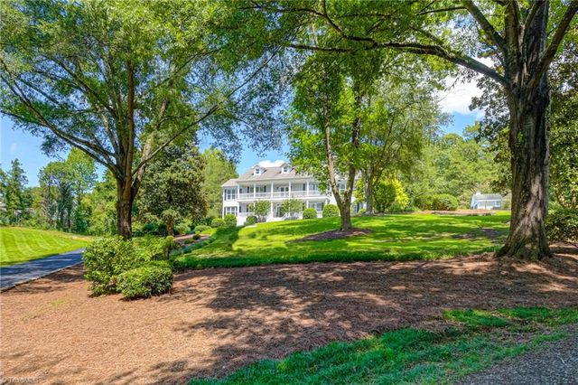 3732 Kaismore Court, Winston-salem, NC 27106