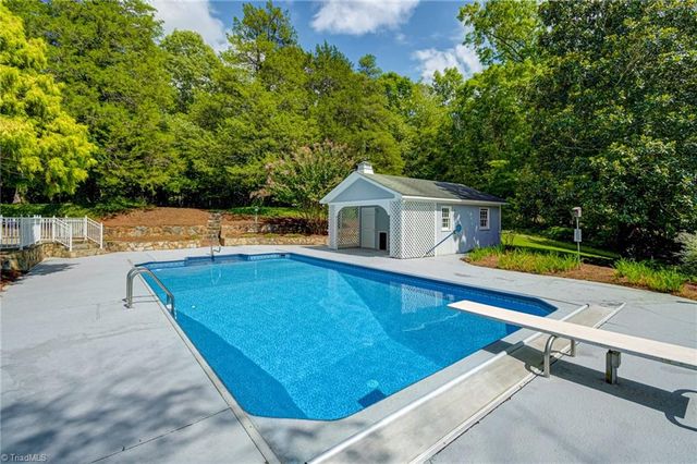 3732 Kaismore Court, Winston-salem, NC 27106