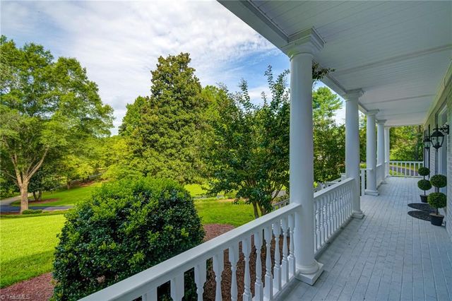 3732 Kaismore Court, Winston-salem, NC 27106
