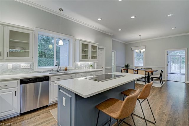 3732 Kaismore Court, Winston-salem, NC 27106