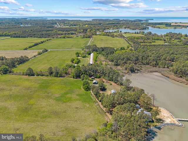 6033 CORNERS WHARF RD, Cambridge, MD 21613