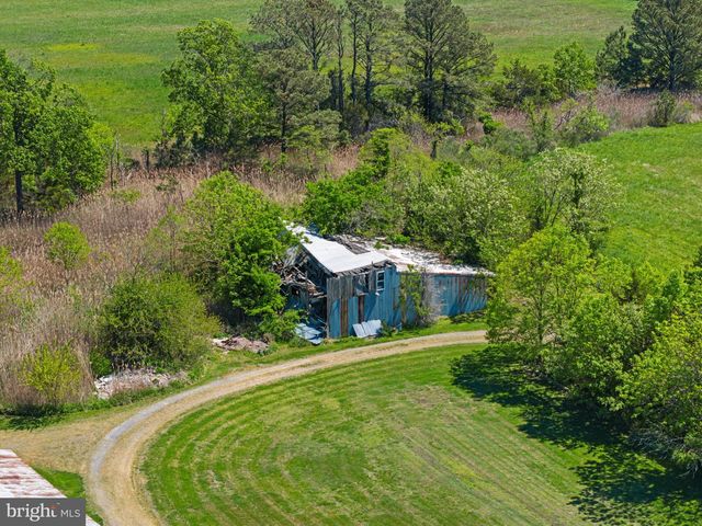 6033 CORNERS WHARF RD, Cambridge, MD 21613