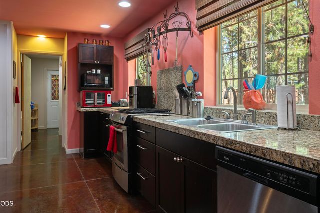 56038 Black Duck Road, Bend, OR 97707