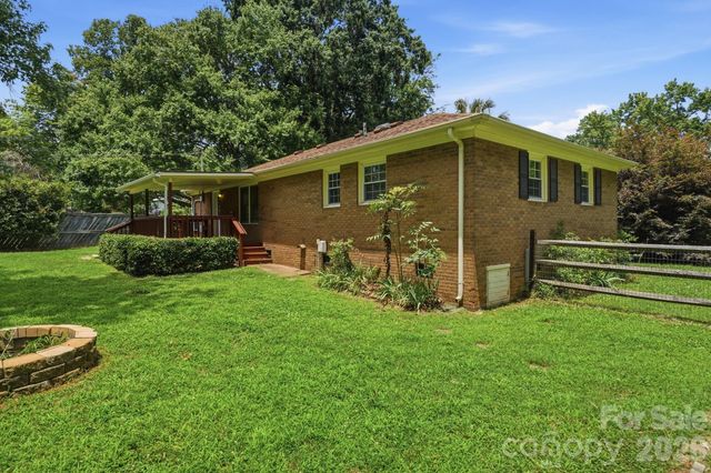 218 Drye Lane, Matthews, NC 28104
