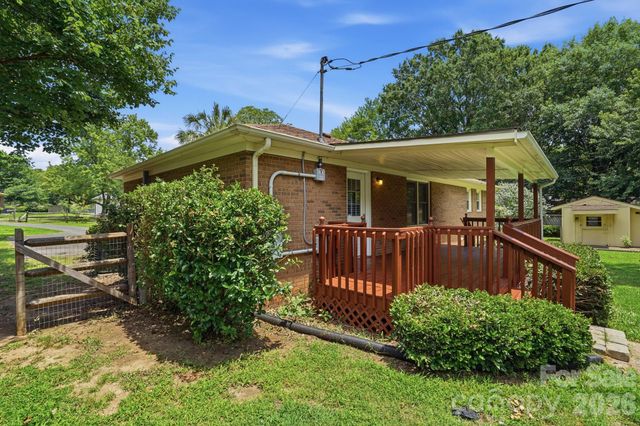 218 Drye Lane, Matthews, NC 28104