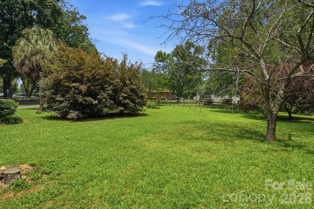 218 Drye Lane, Matthews, NC 28104