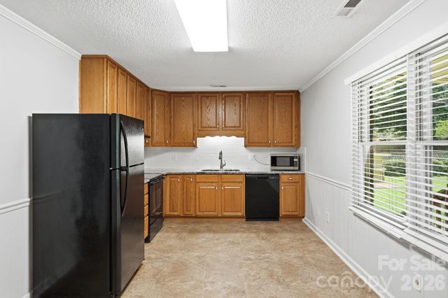 218 Drye Lane, Matthews, NC 28104