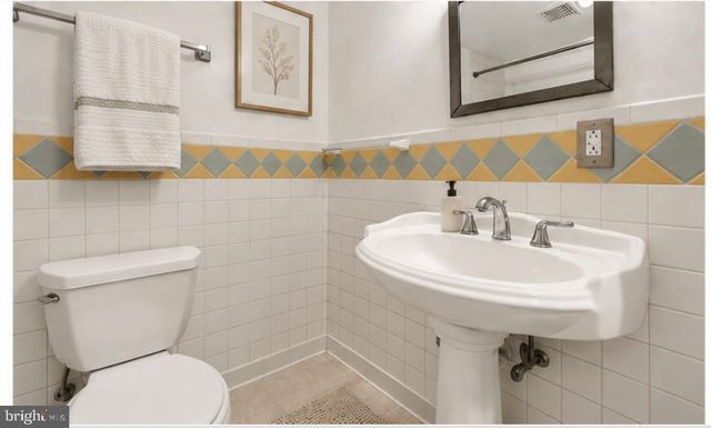 6711 CONWAY AVE, Takoma Park, MD 20912