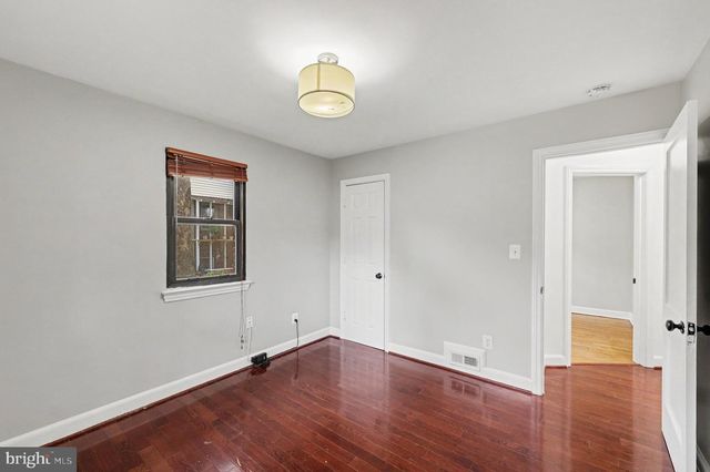 6711 CONWAY AVE, Takoma Park, MD 20912