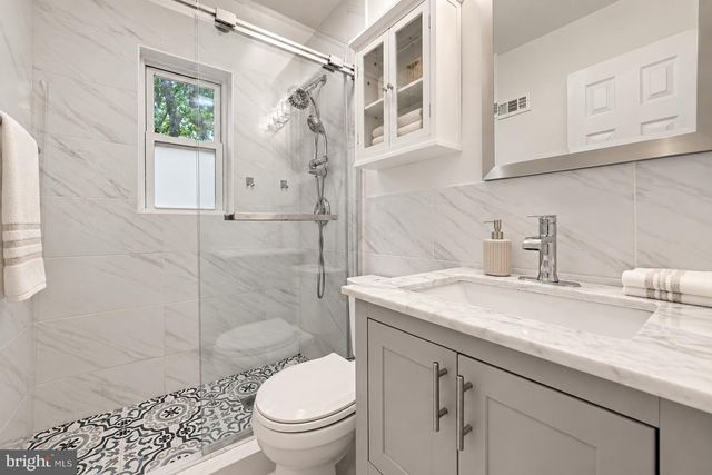 6711 CONWAY AVE, Takoma Park, MD 20912
