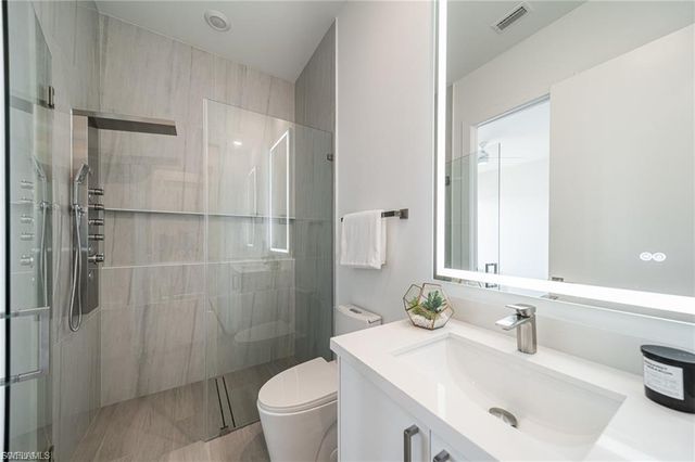 1227 NW 40th PL, Cape Coral, FL 33993