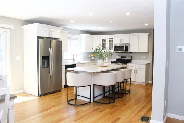 61 Huntington Ave, Brockton, MA 02301