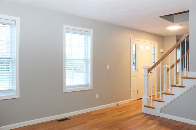 61 Huntington Ave, Brockton, MA 02301