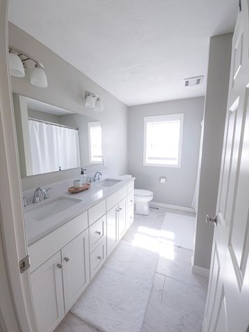 61 Huntington Ave, Brockton, MA 02301