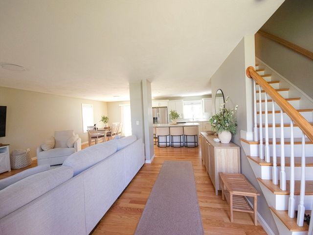 61 Huntington Ave, Brockton, MA 02301