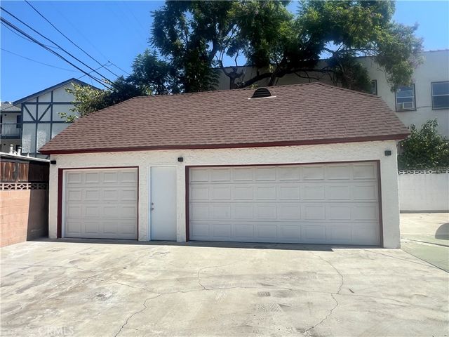 4443 Ambrose, Los Angeles, CA 90027