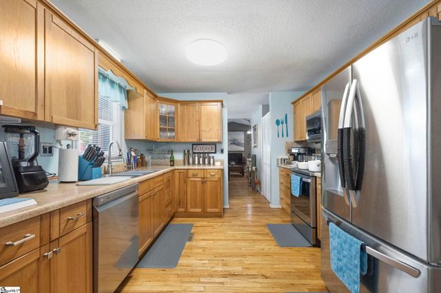 102 Tollgate Court, Simpsonville, SC 29681