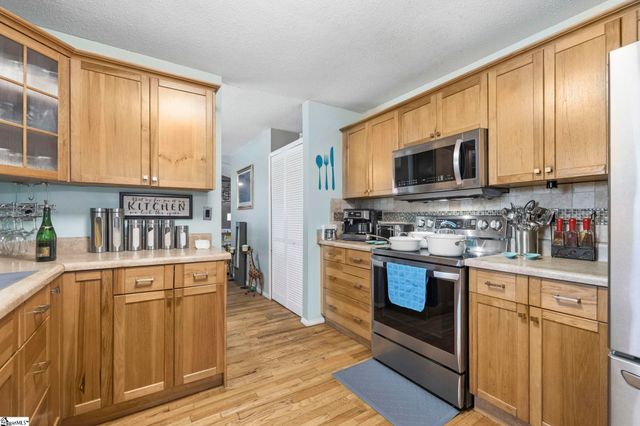 102 Tollgate Court, Simpsonville, SC 29681