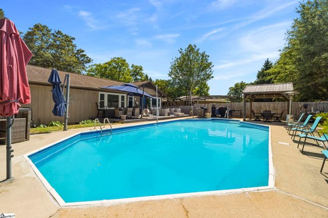 102 Tollgate Court, Simpsonville, SC 29681