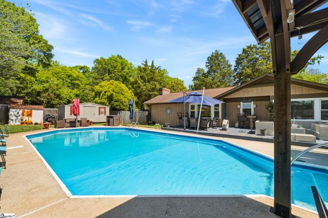 102 Tollgate Court, Simpsonville, SC 29681