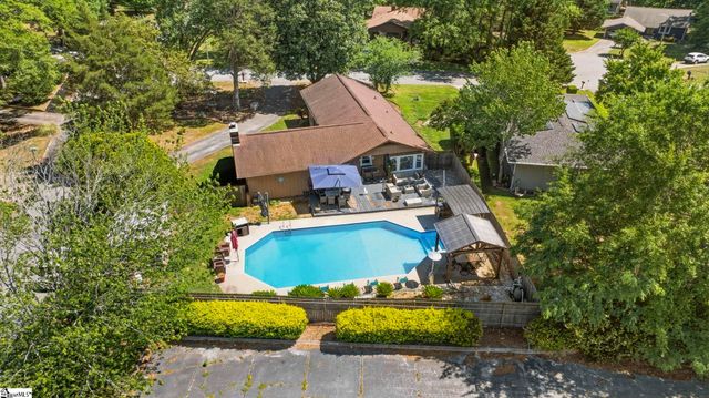 102 Tollgate Court, Simpsonville, SC 29681