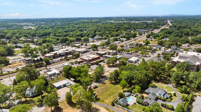 102 Tollgate Court, Simpsonville, SC 29681