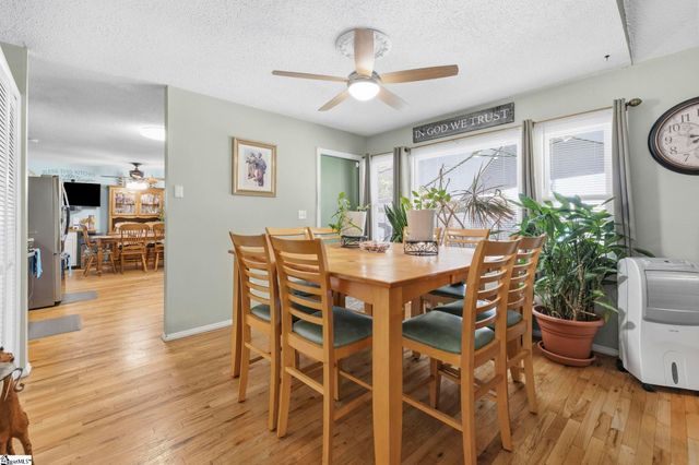 102 Tollgate Court, Simpsonville, SC 29681
