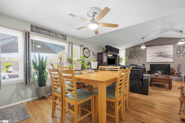 102 Tollgate Court, Simpsonville, SC 29681