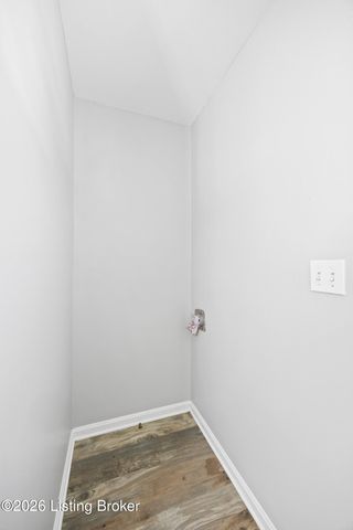 503 Glengarry Dr, Louisville, KY 40118