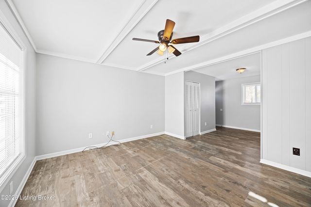 503 Glengarry Dr, Louisville, KY 40118