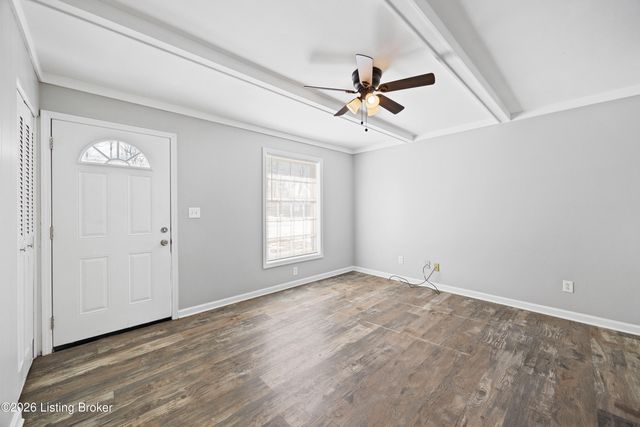 503 Glengarry Dr, Louisville, KY 40118