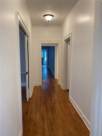 5205 N CENTRAL AVENUE, Tampa, FL 33603
