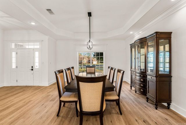 102 Montpellier Drive, Maumelle, AR 72113