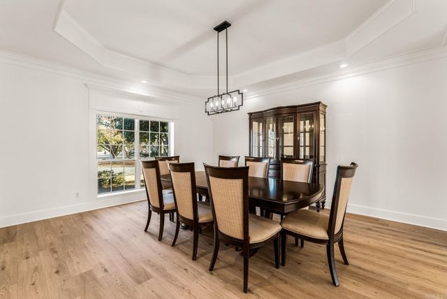 102 Montpellier Drive, Maumelle, AR 72113