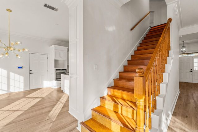 102 Montpellier Drive, Maumelle, AR 72113