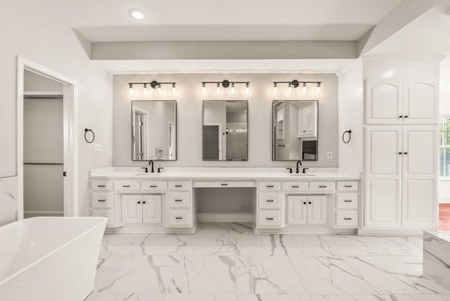 102 Montpellier Drive, Maumelle, AR 72113