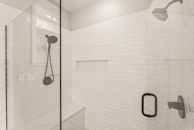 102 Montpellier Drive, Maumelle, AR 72113