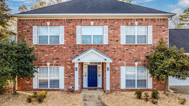 102 Montpellier Drive, Maumelle, AR 72113