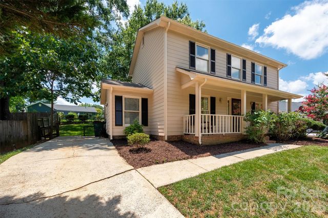 9112 Winter Moss Court, Charlotte, NC 28227