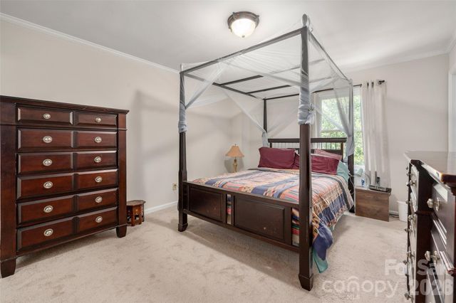 9112 Winter Moss Court, Charlotte, NC 28227