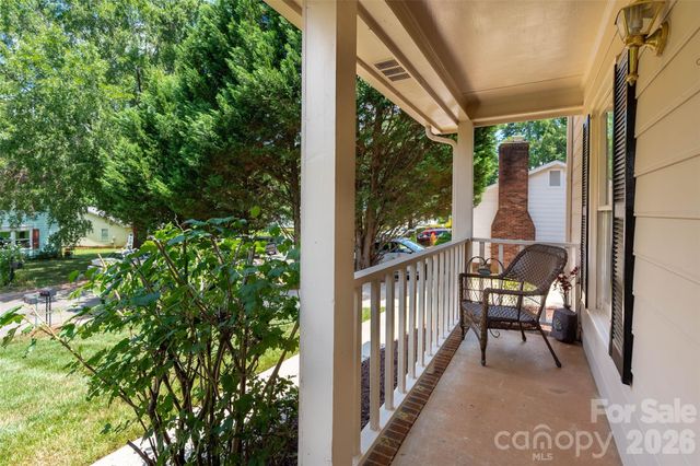 9112 Winter Moss Court, Charlotte, NC 28227
