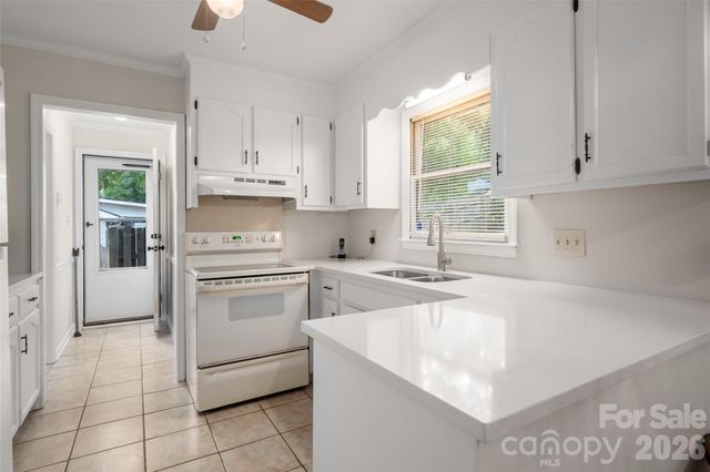 9112 Winter Moss Court, Charlotte, NC 28227