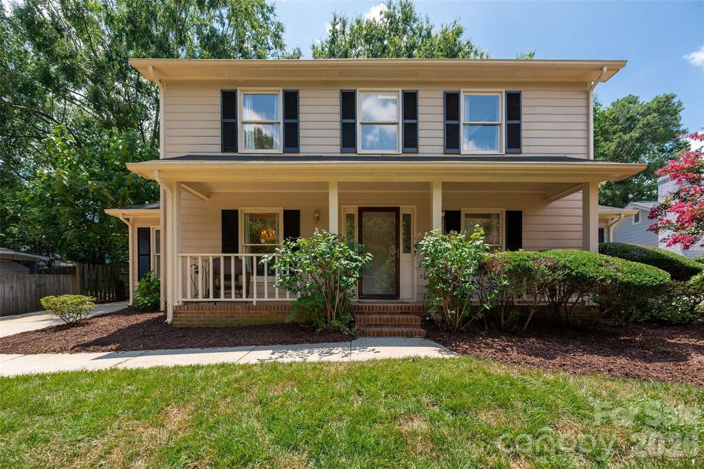 9112 Winter Moss Court, Charlotte, NC 28227