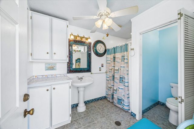 226 Rollingwood Circle, Baytown, TX 77520