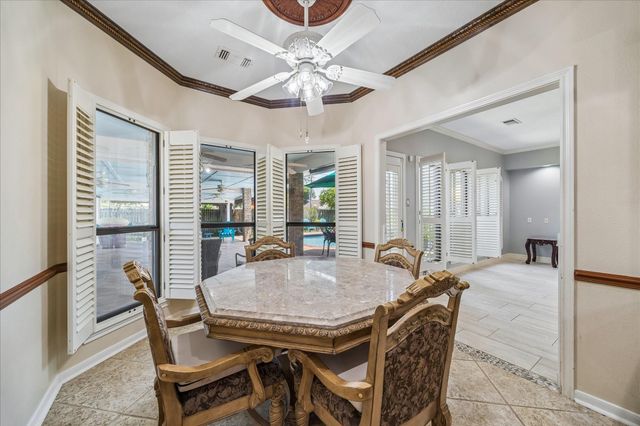 226 Rollingwood Circle, Baytown, TX 77520